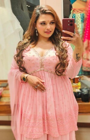 call girl in Kolkata